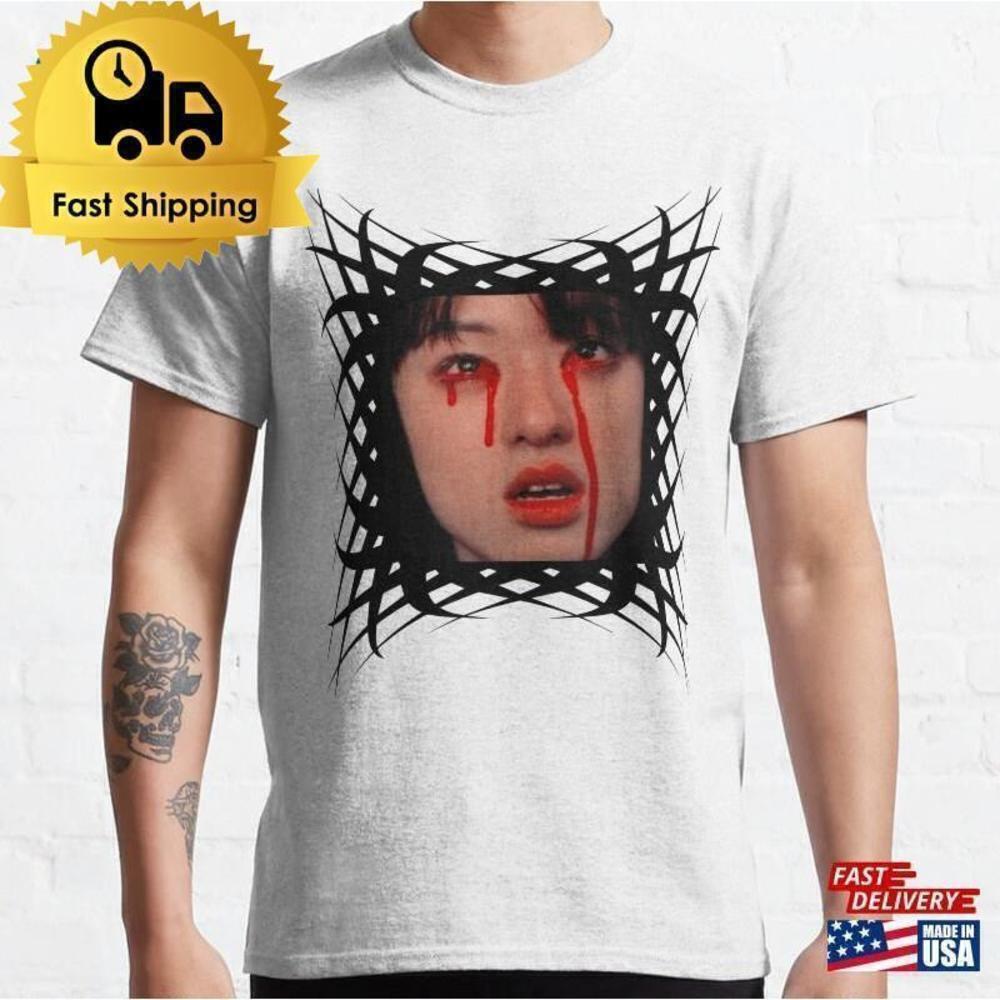 Yubari Classic Minimal Graphic Unisex T-Shirt